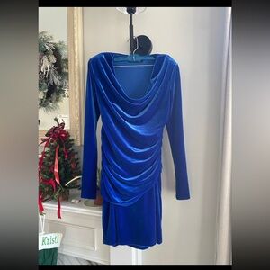 Black Halo Blue velvet mini dres